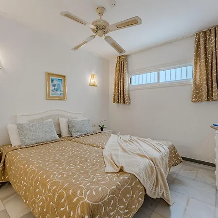 Hermitage Homes Fpc * Costa Adeje (Tenerife)